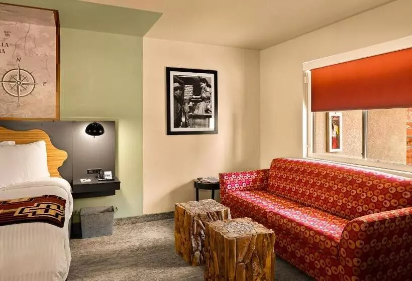 اتاق دلوکس با تخت کینگ و چشم‌انداز, Arabella Hotel Sedona