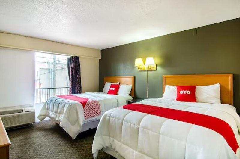 Номер Стандарт, OYO Hotel Hutchinson KS West 4th Ave