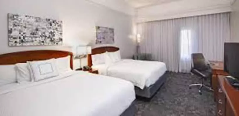 ２ダブルベッドのスタンダードルーム, Courtyard By Marriott Lyndhurst/meadowlands