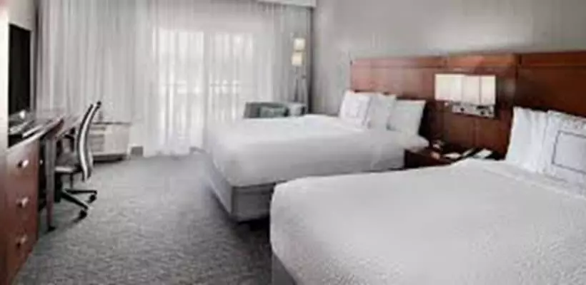 ２ダブルベッドのスタンダードルーム, Courtyard By Marriott Lyndhurst/meadowlands