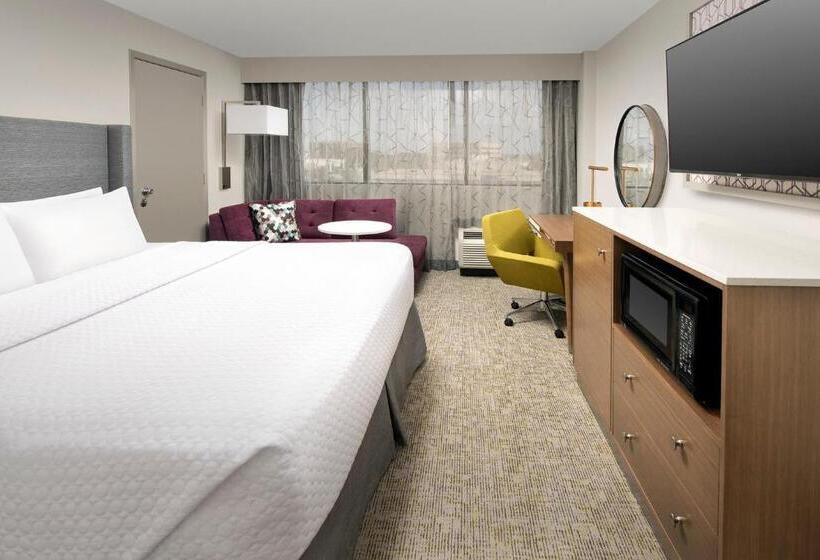 Habitació Estàndard Llit King Adaptada per a persones amb mobilitat reduïda, Crowne Plaza San Antonio Airport By Ihg
