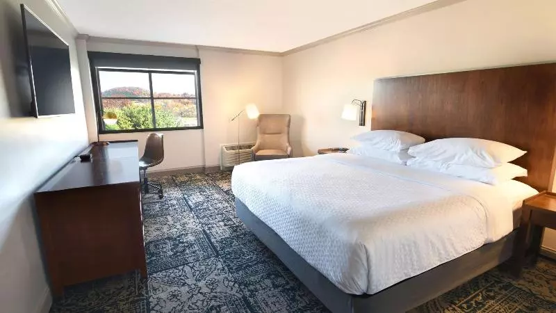 デラックスルーム, Four Points By Sheraton York