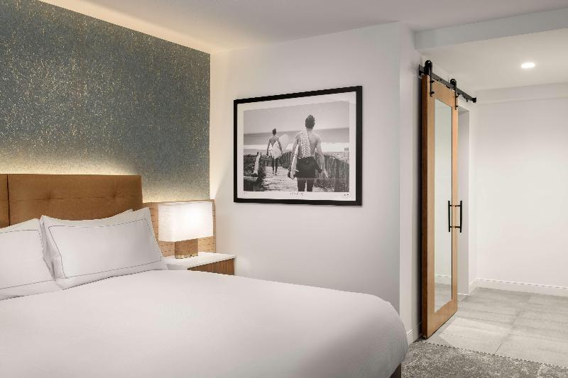 스위트 킹사이즈 침대, Hilton Los Angeles Culver City