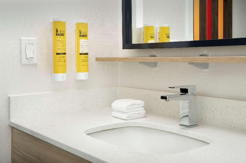 غرفة ديلوكس مطلة على الجبل, Hilton Pasadena