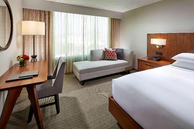 스탠다드 룸 킹사이즈 침대, Hilton Pasadena