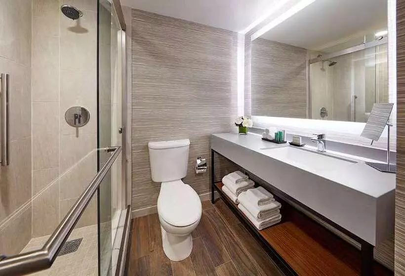 اتاق لوکس با تخت بزرگ, Hilton Pasadena