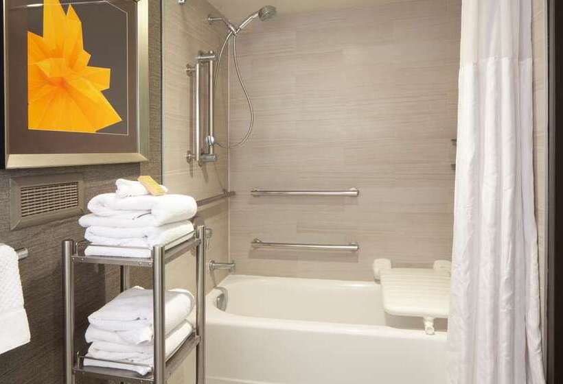 スタンダードルーム, Hilton Raleigh North Hills