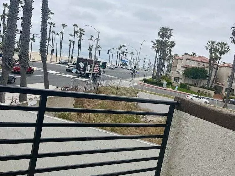 اتاق استاندارد با تخت دوبل و چشم‌انداز دریا, Huntington Beach Inn