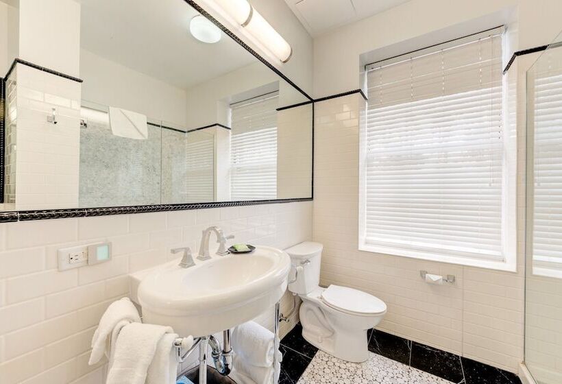 Suite, Inn At The Park