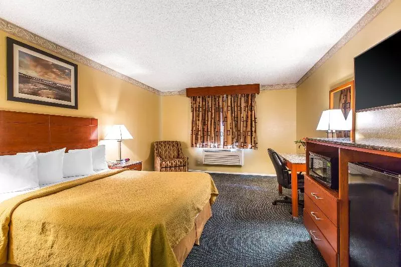 سوئیت با تخت بزرگ, La Quinta By Wyndham Ft. Myers Sanibel Gateway