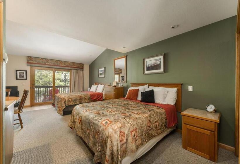 اتاق استاندارد با بالکن, Ponderosa Lodge