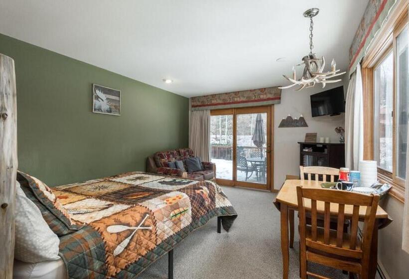 اتاق اکونومی, Ponderosa Lodge