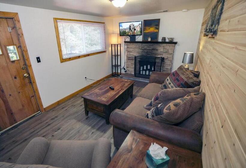 Дом 2 Спальни, Ponderosa Lodge