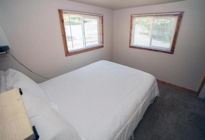 خانه 2 خوابه, Ponderosa Lodge