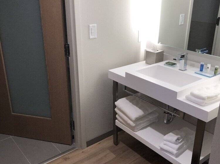 غرفة بريميوم, Oneida Casino