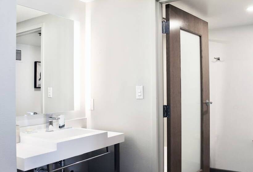 غرفة بريميوم, Oneida Casino