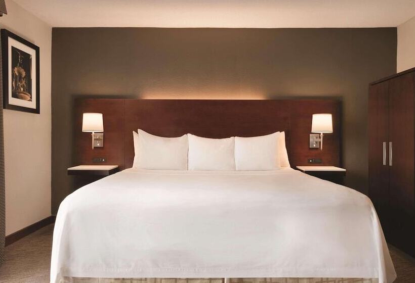 חדר סטנדרט שתי מיטות זוגיות, Radisson Hotel Cincinnati Riverfront