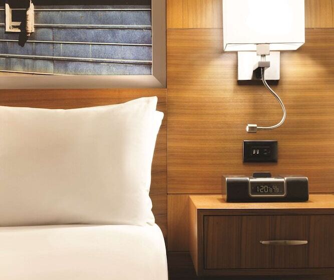 스탠다드 룸 더블 침대 2개, Radisson Hotel La Crosse