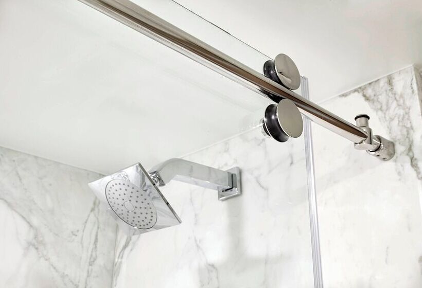 غرفة قياسية سرير مزدوج, Raleigh Marriott Crabtree Valley