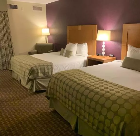 اتاق استاندارد با 2 تخت دوبل, Ramada By Wyndham Marquette