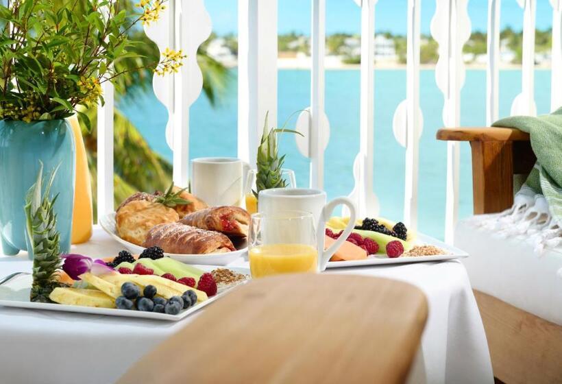 اتاق لوکس با تخت بزرگ, Ocean Key Resort & Spa