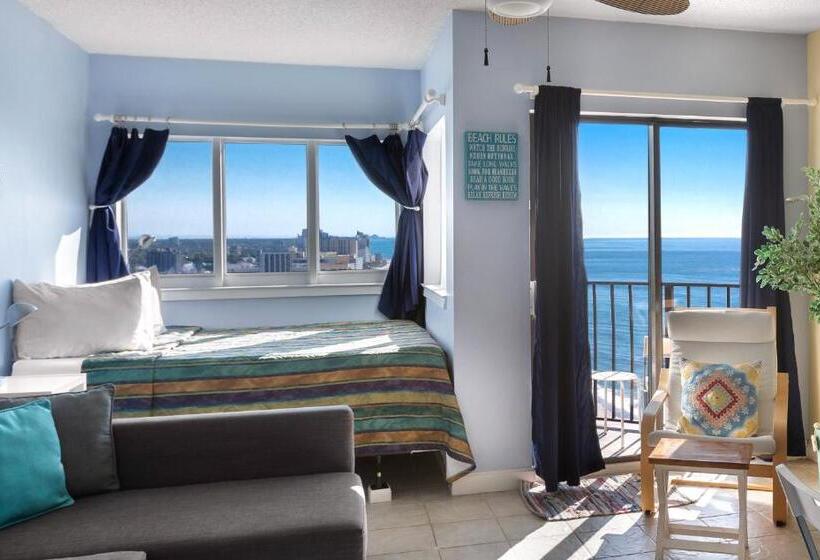 标准工作室, Palace Resort