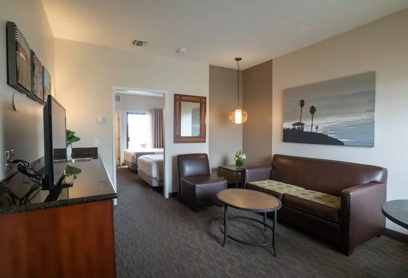 سوییت خانوادگی, Oxford Suites Pismo Beach