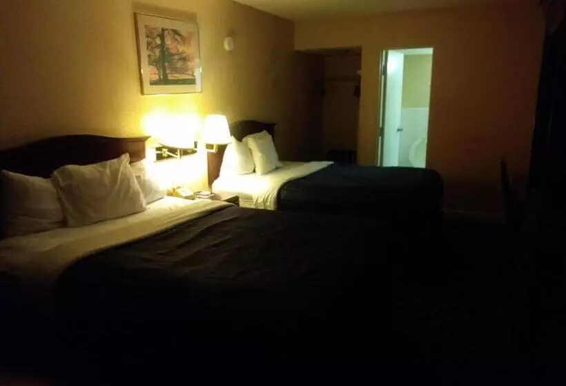 ２ダブルベッドのスタンダードルーム, Days Inn By Wyndham Hot Springs