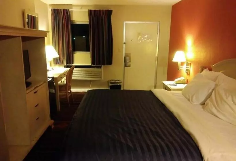 キングサイズベッドのスタンダードルーム, Days Inn By Wyndham Hot Springs
