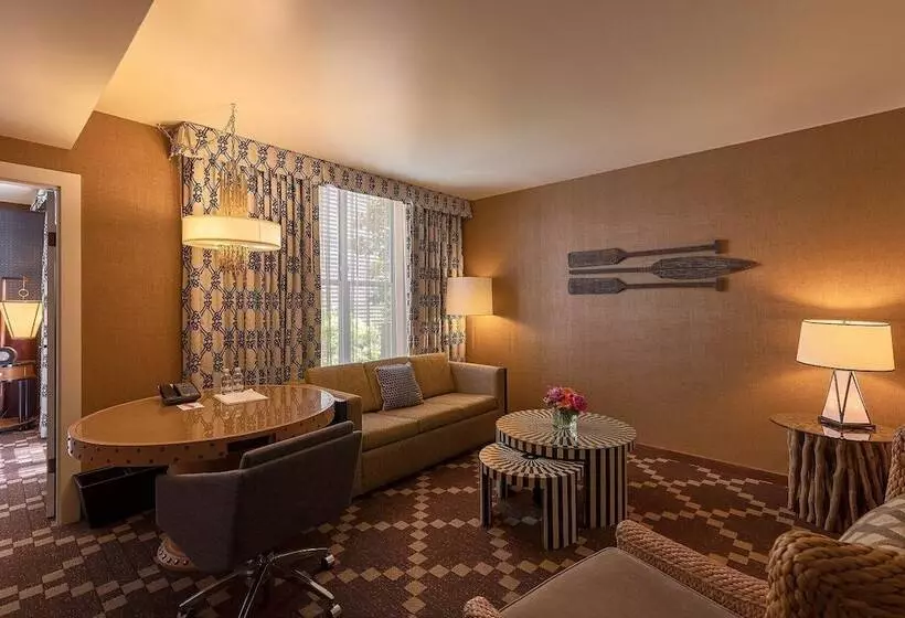 سوئیت با چشم‌انداز رودخانه, Kimpton Riverplace Hotel By Ihg
