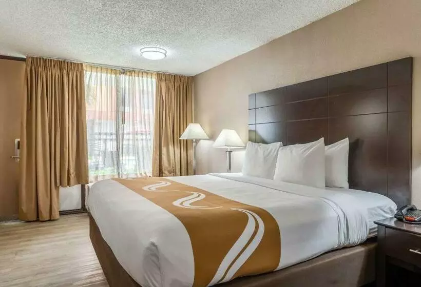 プレミアムルーム, Quality Inn Pasadena Houston