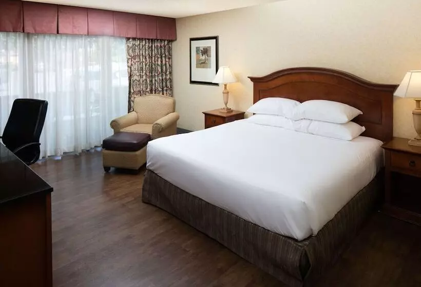 プレミアムルーム, Red Lion Hotel Redding