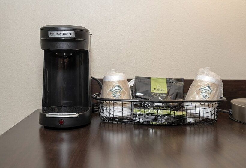 اتاق سوپریور, Red Roof Inn Fort Smith Downtown