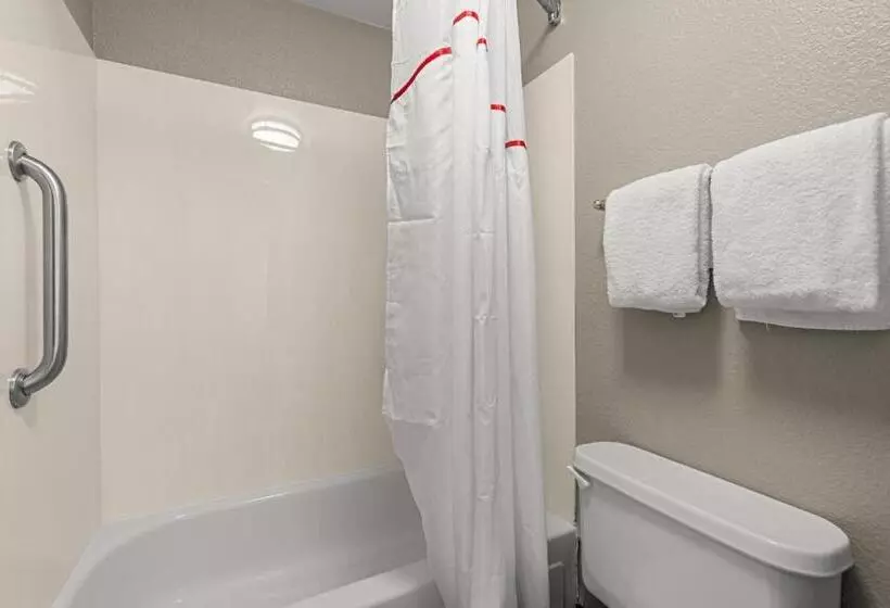 キングサイズベッドのスーペリアルーム, Red Roof Inn Salem