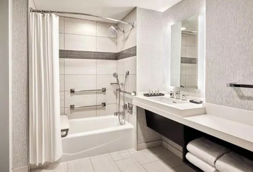 1階のスタンダードルーム, San Francisco Marriott Marquis Union Square