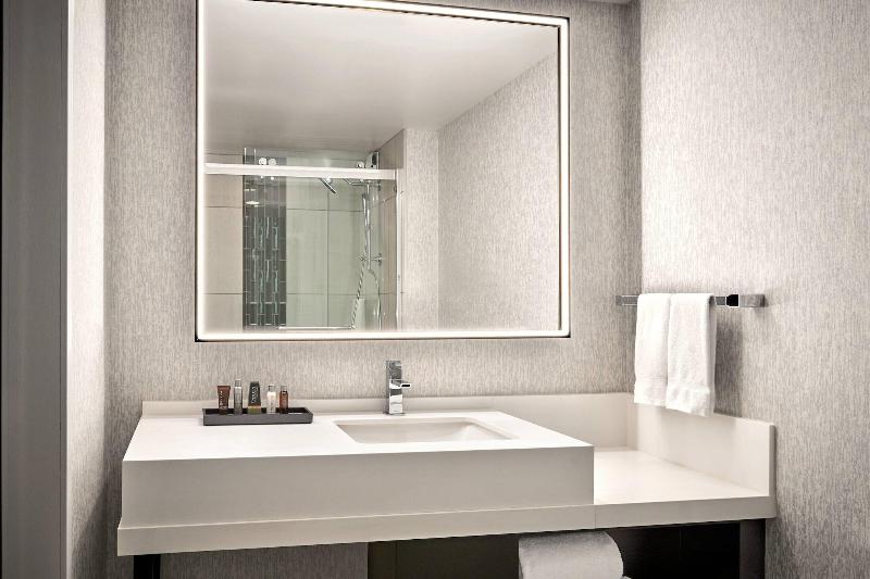 غرفة قياسية سرير كينج, San Francisco Marriott Marquis Union Square