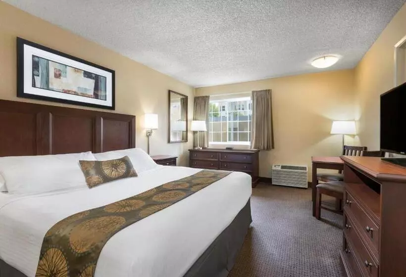キングサイズベッドのスタンダードルーム, Travelodge By Wyndham San Francisco Bay