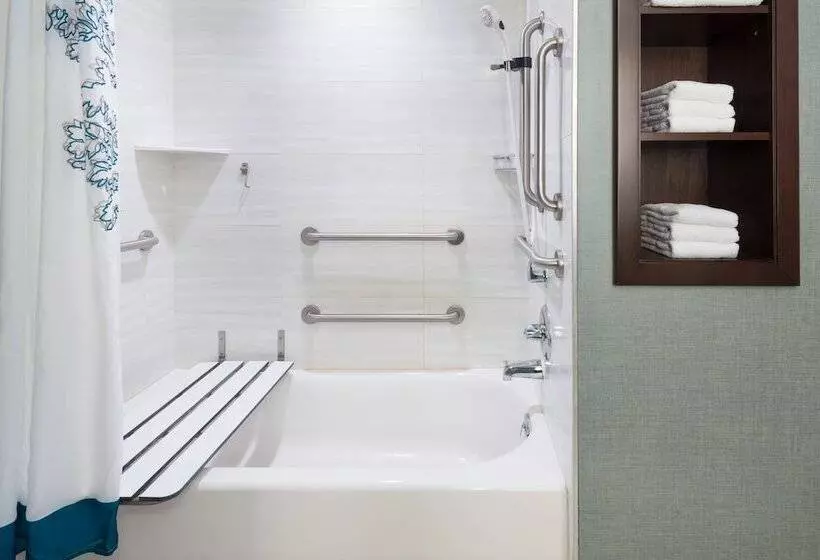 身障者適用スイートルーム, Residence Inn Rochester Henrietta