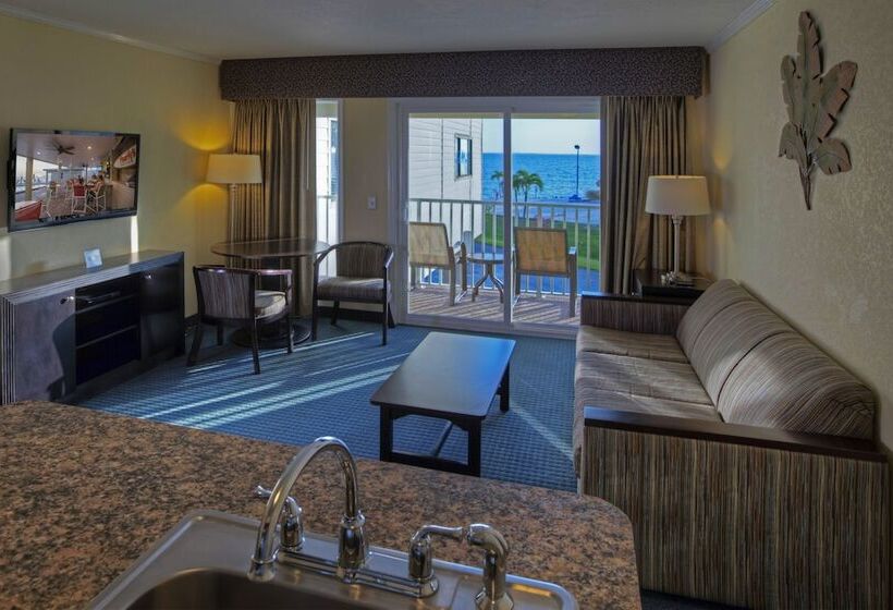 سوئیت با چشم‌انداز, Sailport Waterfront Suites