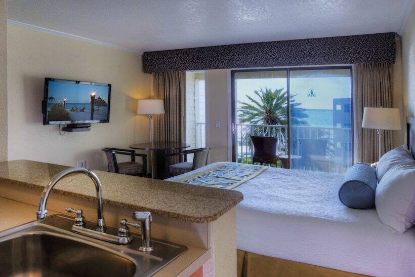سوییت لوکس, Sailport Waterfront Suites