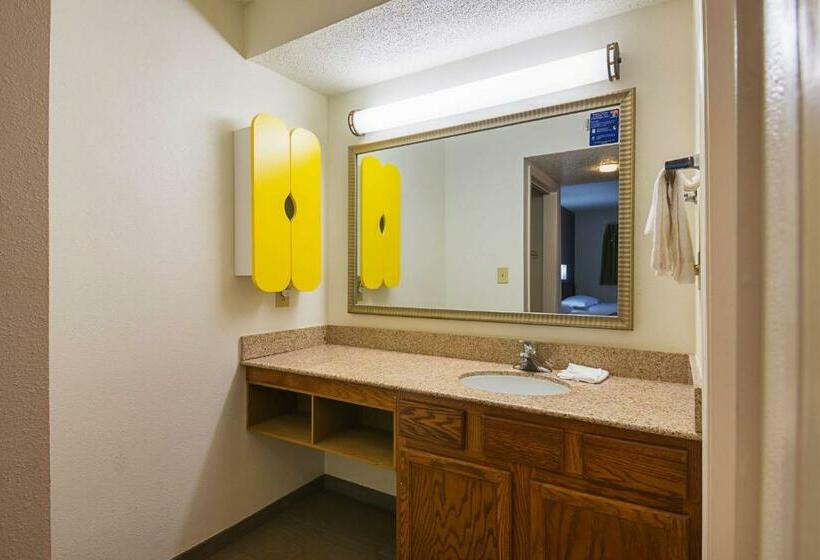 스탠다드 룸, Studio 6greensboro, Nc