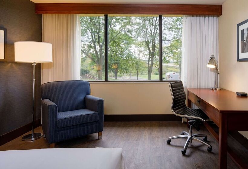 标准间带双人床, Doubletree By Hilton  Pittsburghcranberry