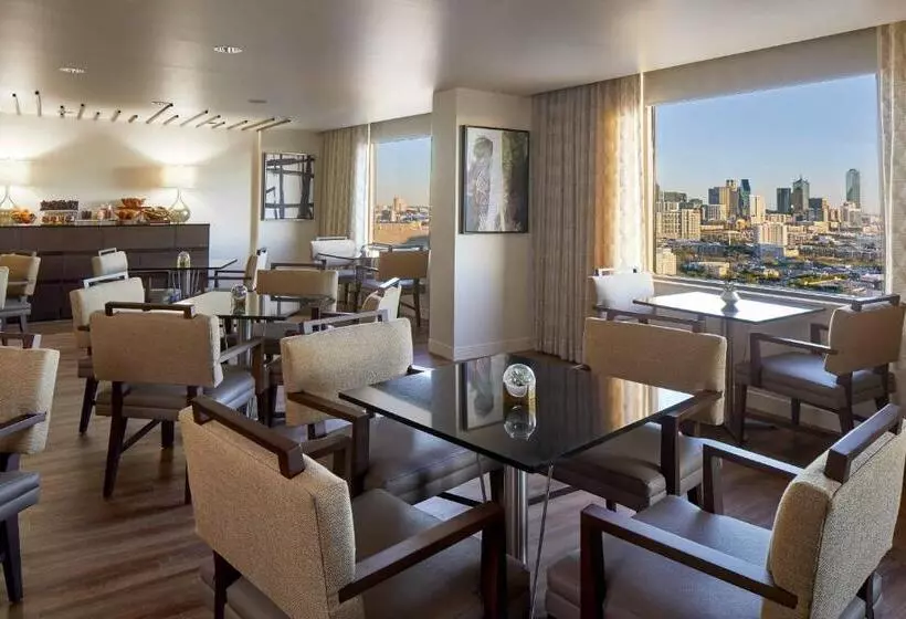 اتاق استاندارد, Renaissance Dallas