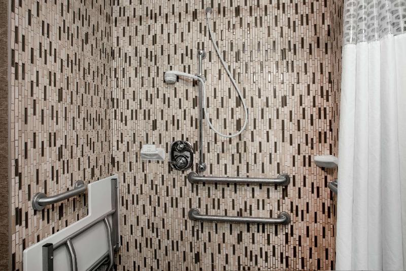 חדר סטנדרט עם מיטת קינג, Sheraton Grand Seattle