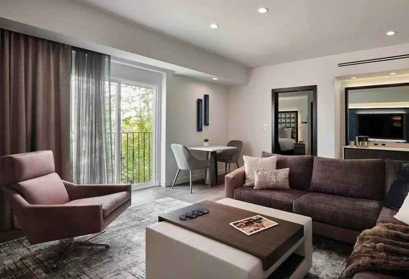 ویلای سوپریور 1 خوابه, Sunset Marquis
