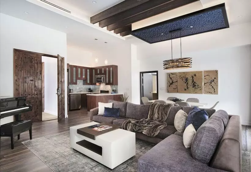 ویلای لوکس 1 خوابه, Sunset Marquis