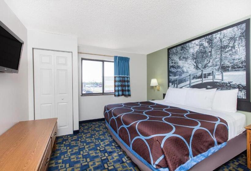 스위트 킹사이즈 침대, Super 8 By Wyndham Aberdeen Md