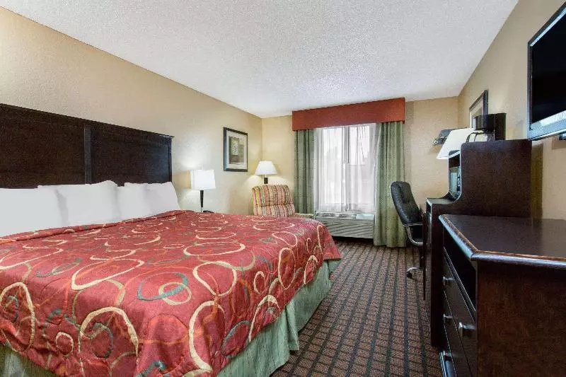キングサイズベッドのスタンダードルーム, Texarkana Inn