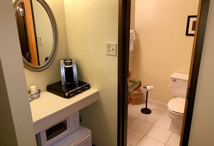 Номер Стандарт 2 Двуспальные Кровати, The Academy Hotel Colorado Springs