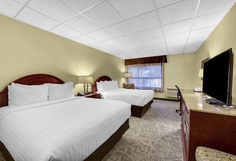 带2个双人床的标准工作室, The Academy Hotel Colorado Springs